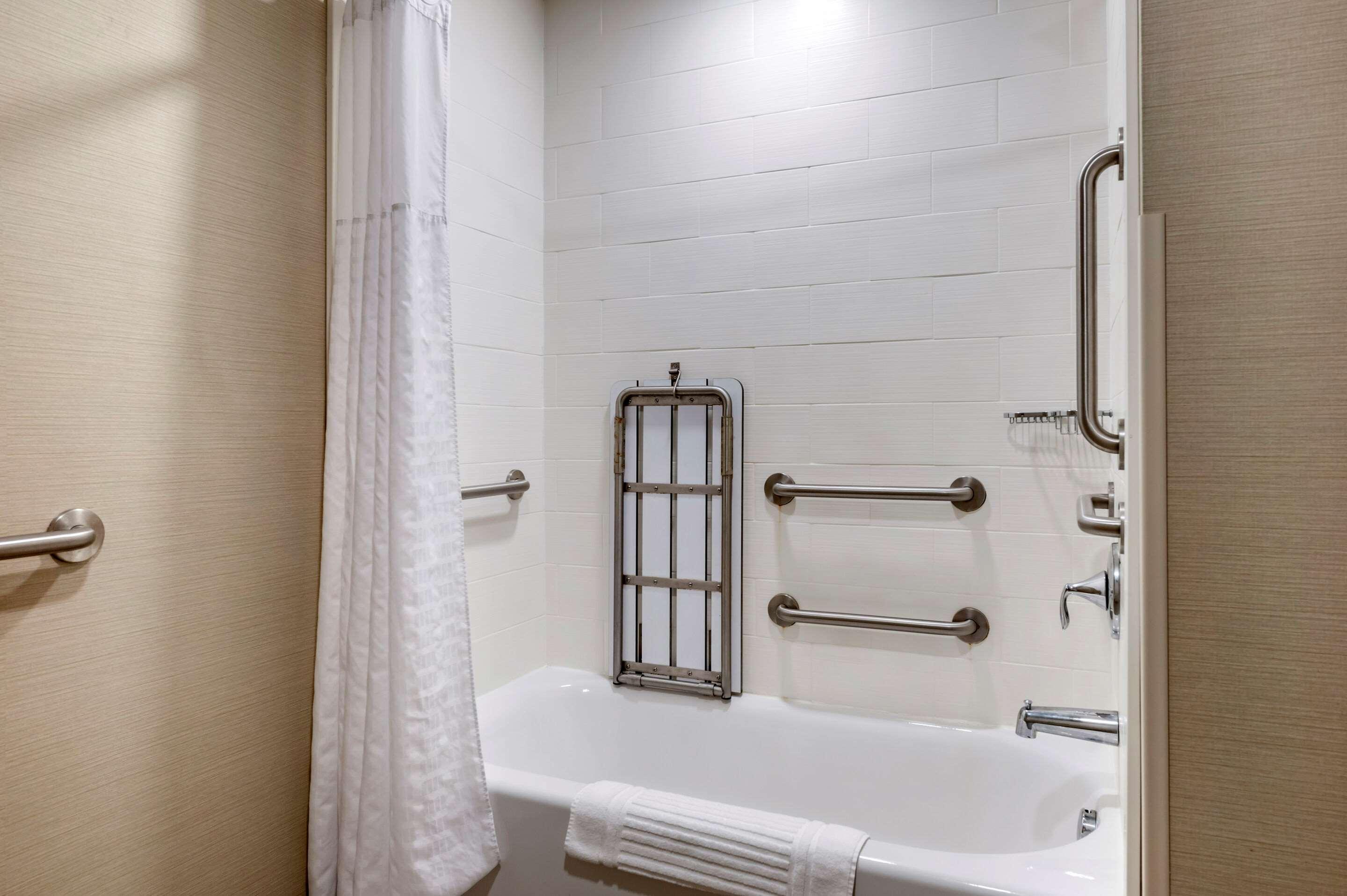 คอมฟอร์ต สวีท โคลัมบัสแอร์พอร์ต Hotel ภายนอก รูปภาพ